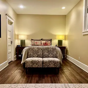  Apartment Forest Park Sanctuary United States